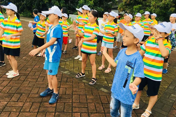 刻苦训练篮球时如何避免受伤的建议_1
